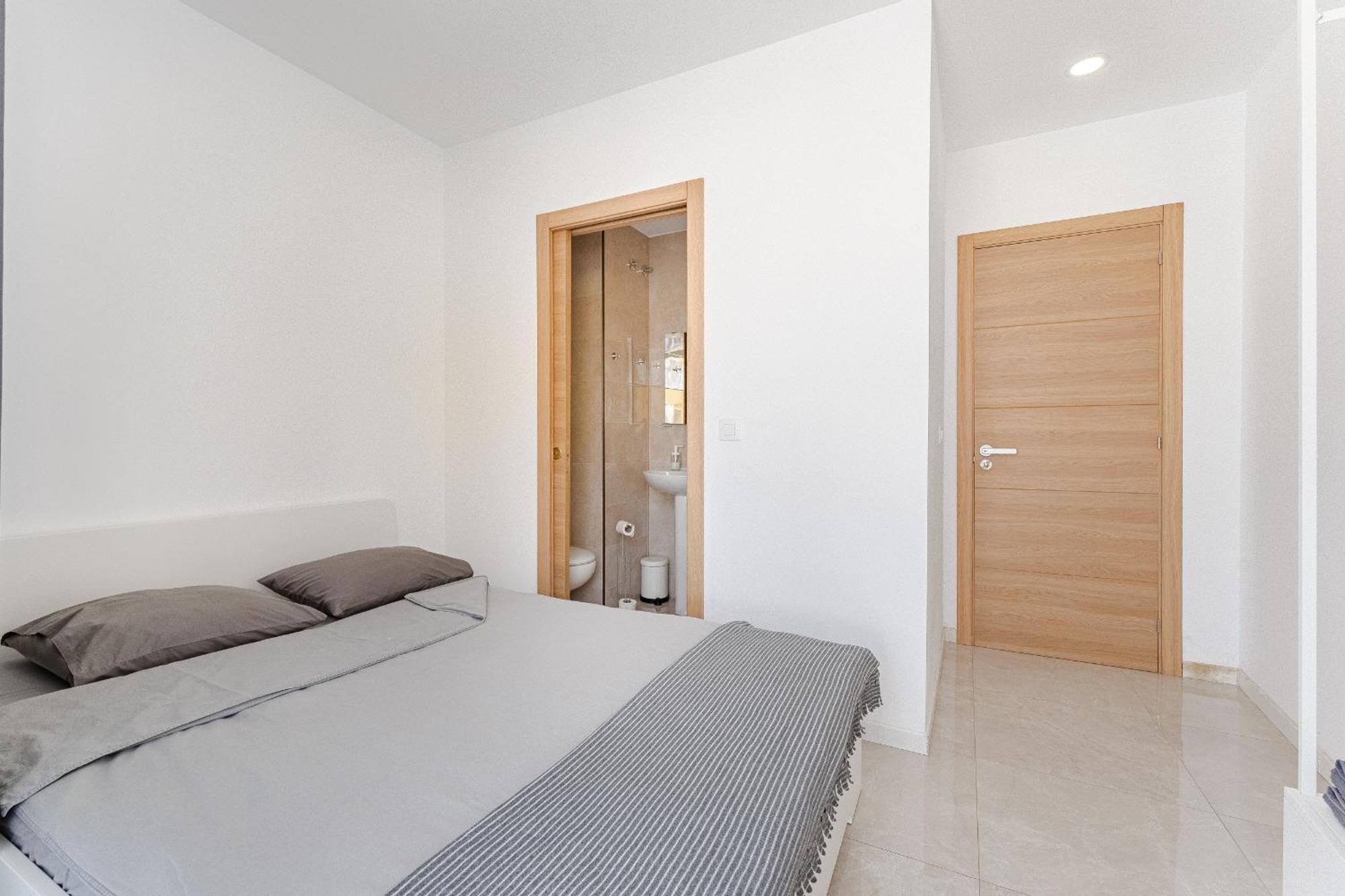 Few Steps From The Beach Hostel In Los Cristianos Arona  Eksteriør bilde