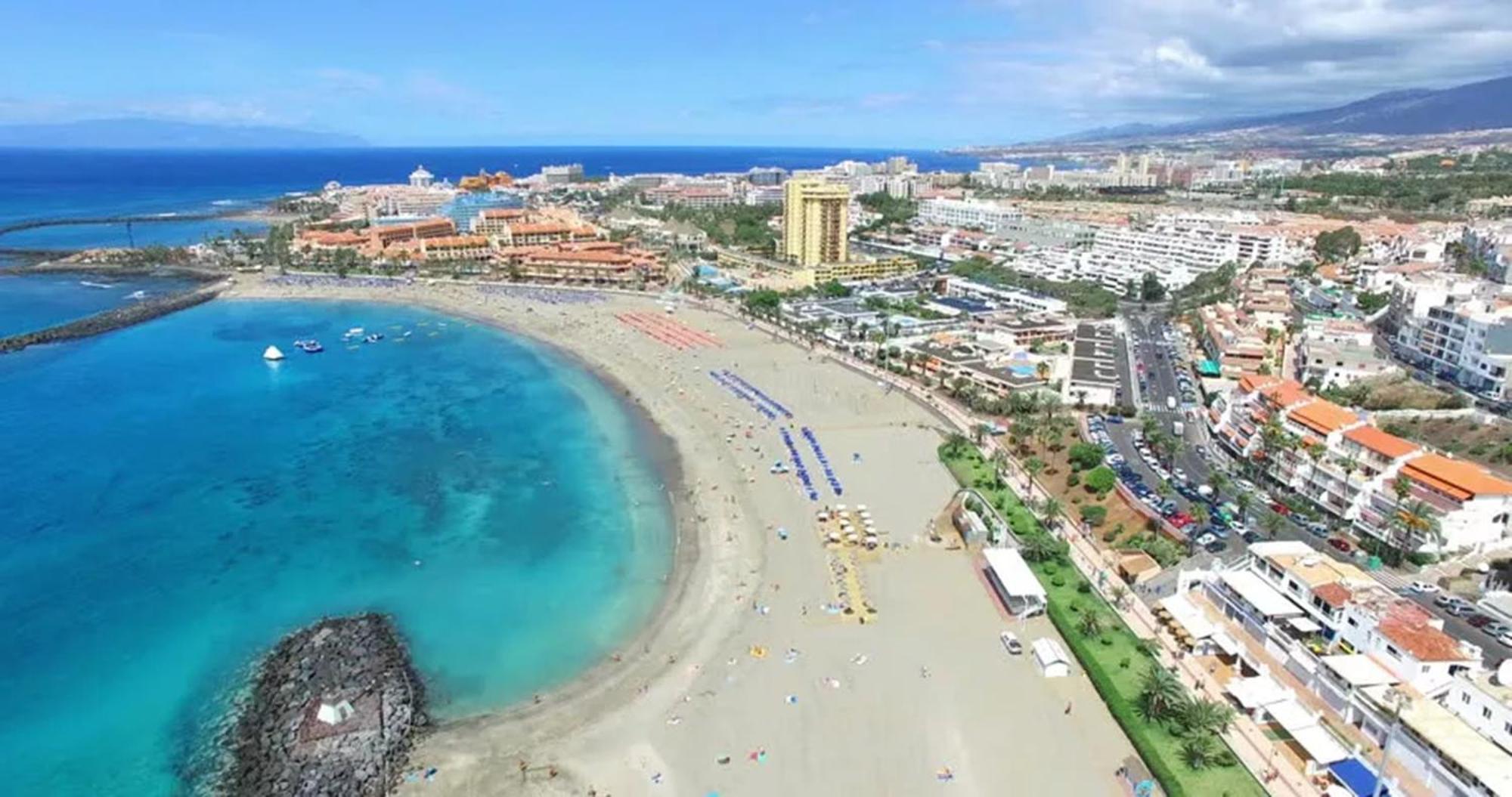Few Steps From The Beach Hostel In Los Cristianos Arona  Eksteriør bilde