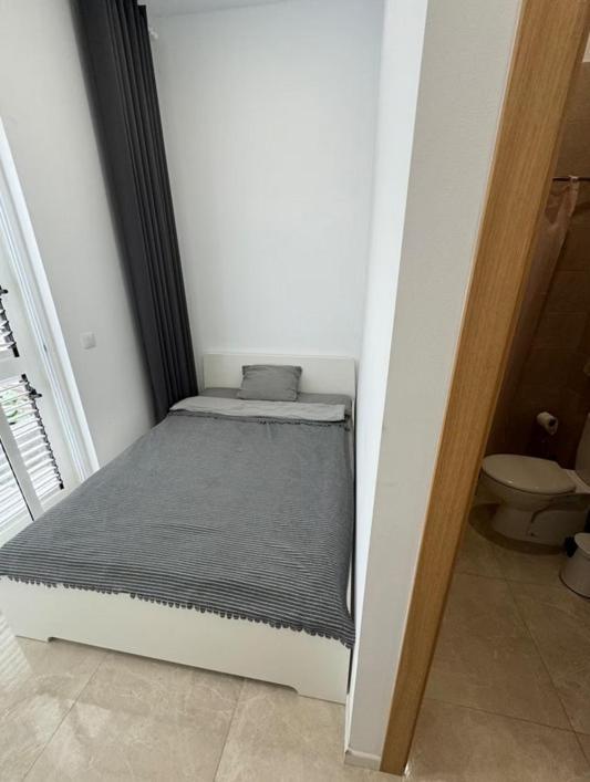 Few Steps From The Beach Hostel In Los Cristianos Arona  Eksteriør bilde